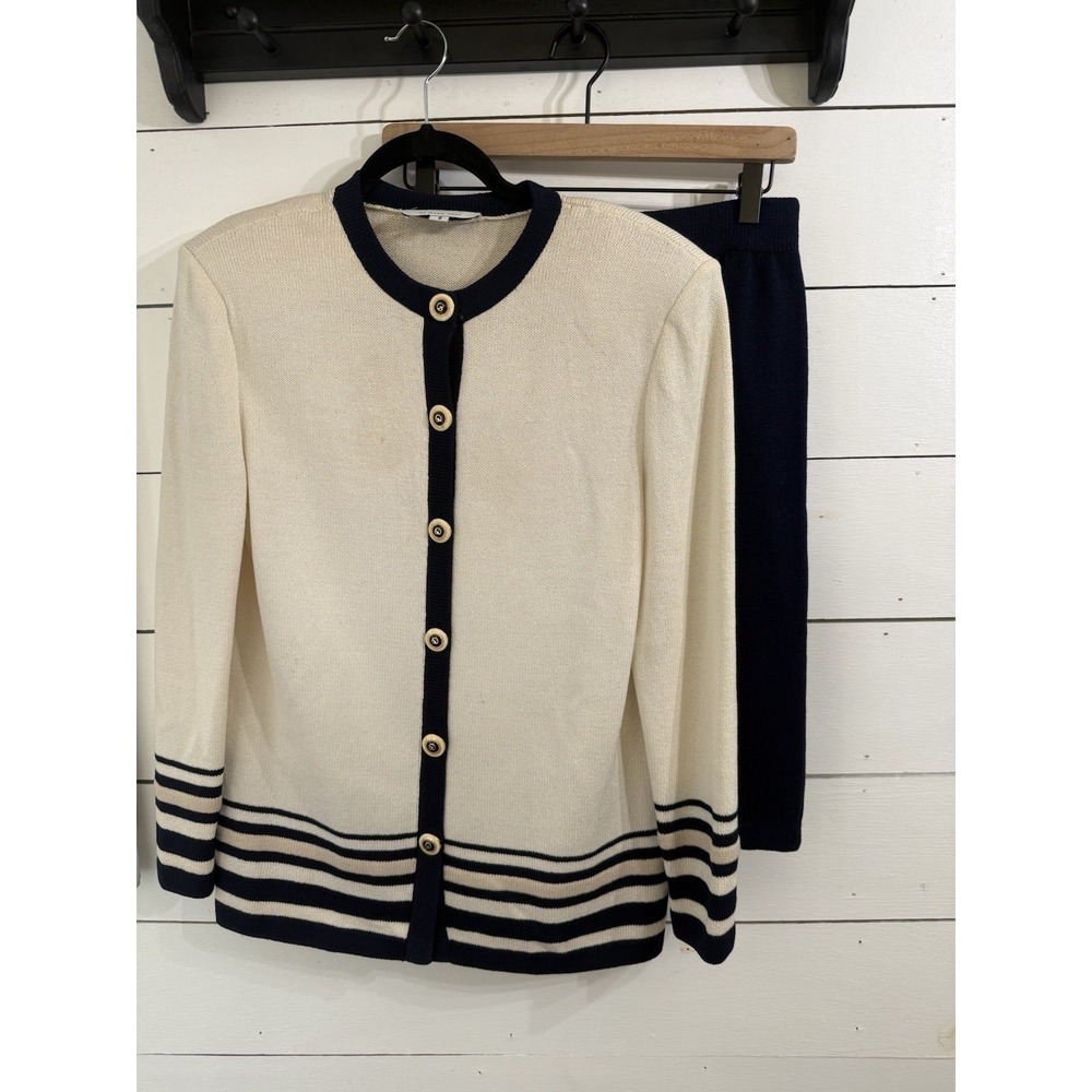 St. John Marie Gray Skirt Suit Set 2pc Santana Knit Navy Cream Size 8/10 Classic